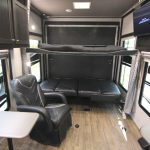 2020 Eclipse 5th Wheel Toy Hauler, 30SKS, Solar, Inverter, Lithium Battery, Auto Leveling full